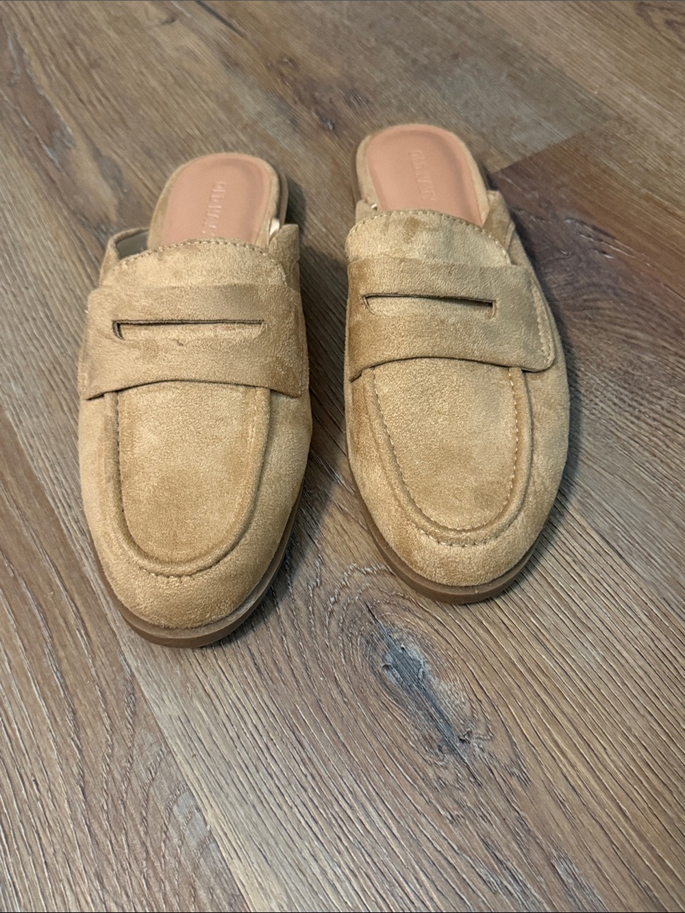 Women's Old Navy Suede Slip-On Loafer Mules in Tan